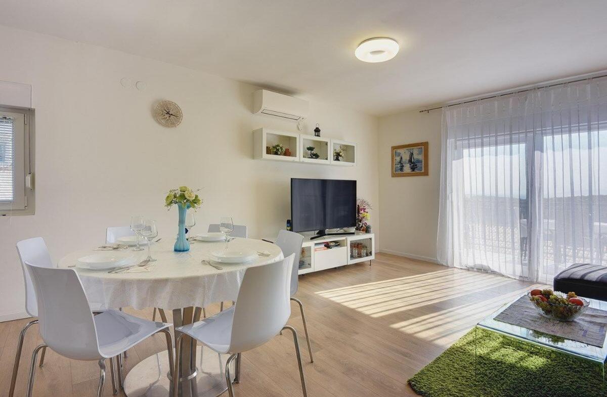 Apartment Zajec Премантура Екстер'єр фото