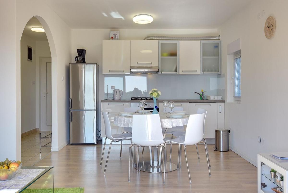 Apartment Zajec Премантура Екстер'єр фото